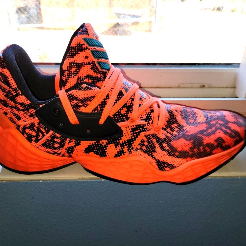Almost new Adidas James Harden Vol. 4's